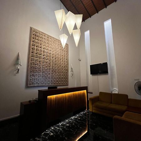 Livin Lush Luxury Retreat Hotell Anuradhapura Exteriör bild