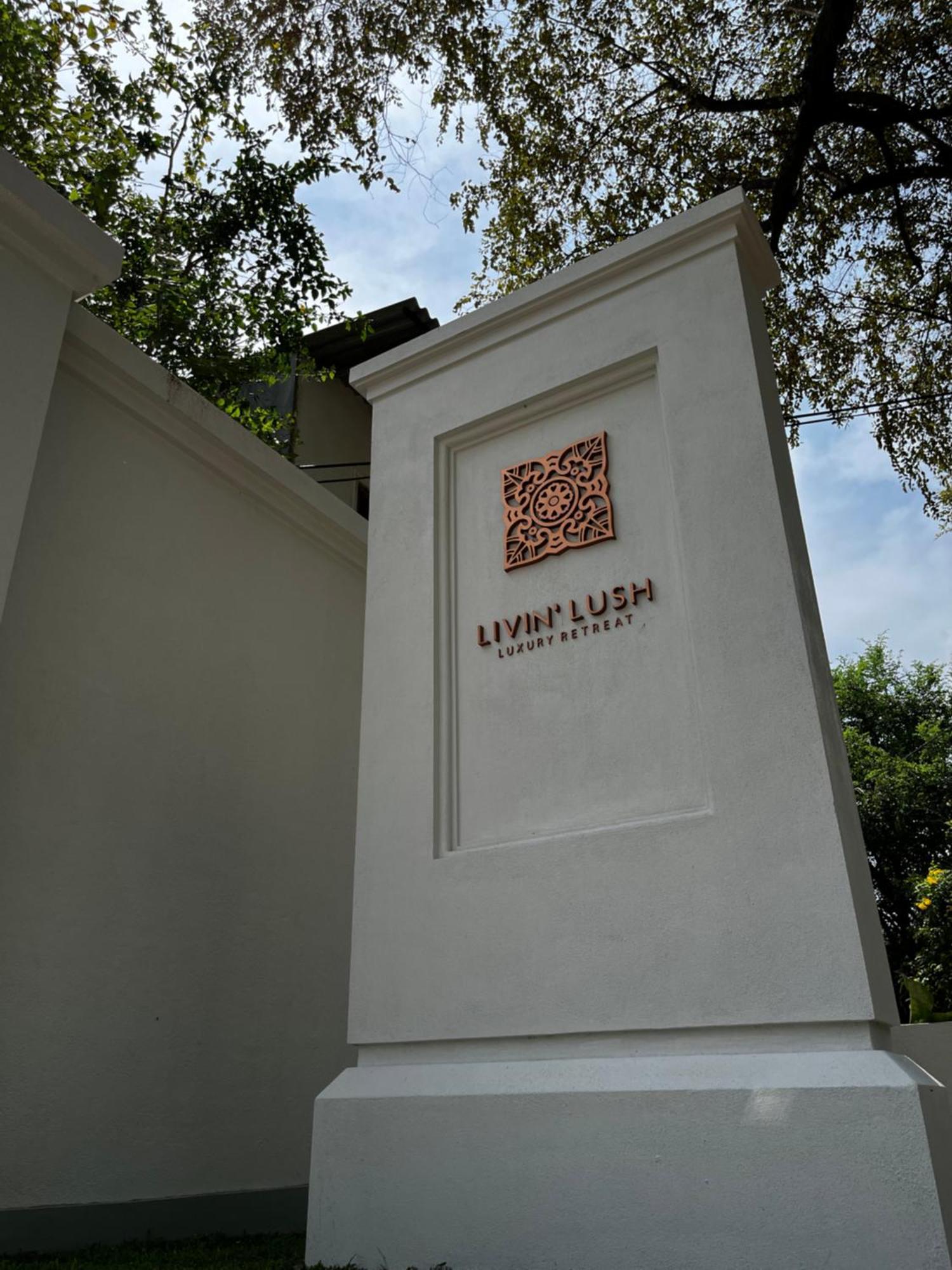 Livin Lush Luxury Retreat Hotell Anuradhapura Exteriör bild