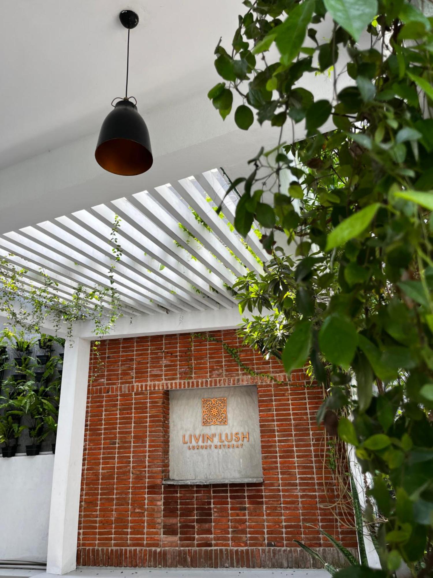 Livin Lush Luxury Retreat Hotell Anuradhapura Exteriör bild