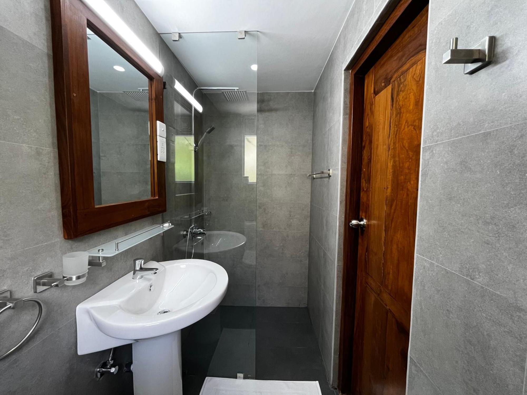 Livin Lush Luxury Retreat Hotell Anuradhapura Exteriör bild