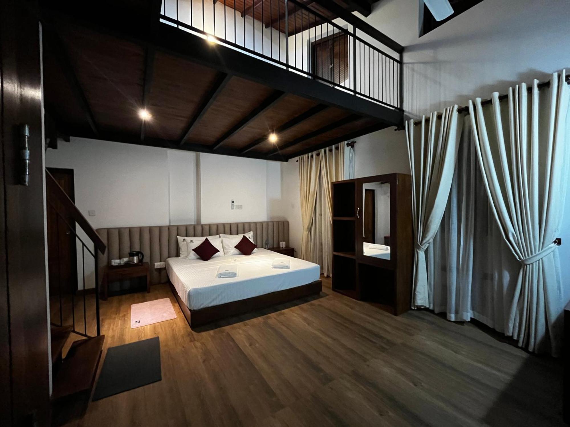 Livin Lush Luxury Retreat Hotell Anuradhapura Exteriör bild