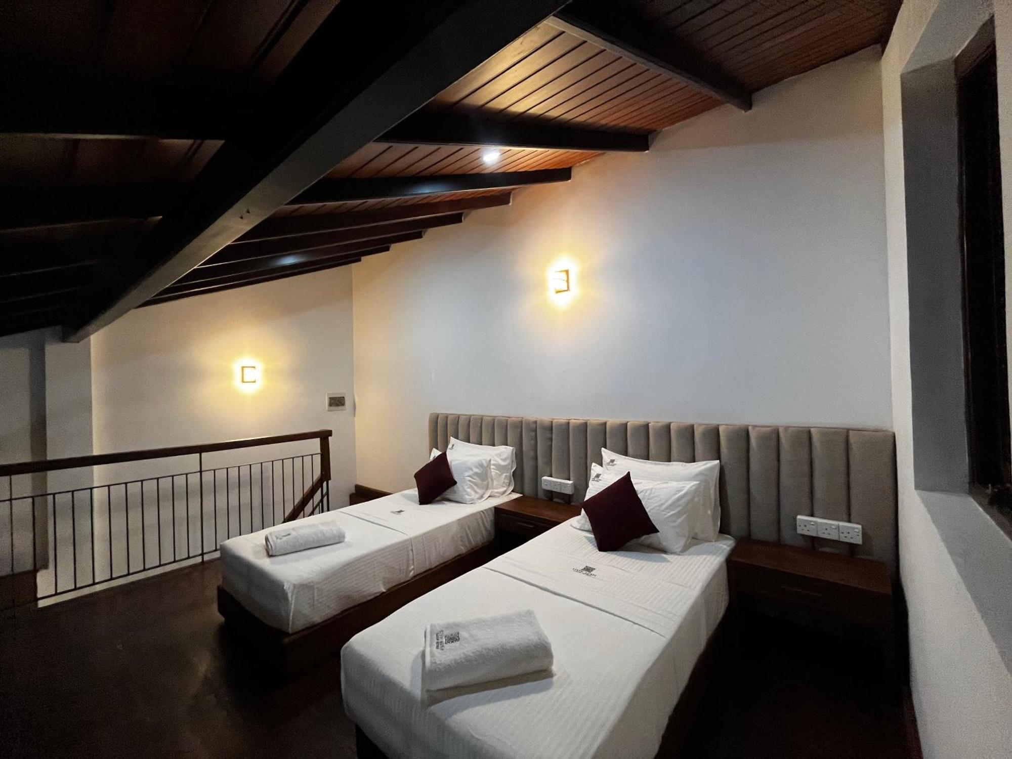 Livin Lush Luxury Retreat Hotell Anuradhapura Exteriör bild