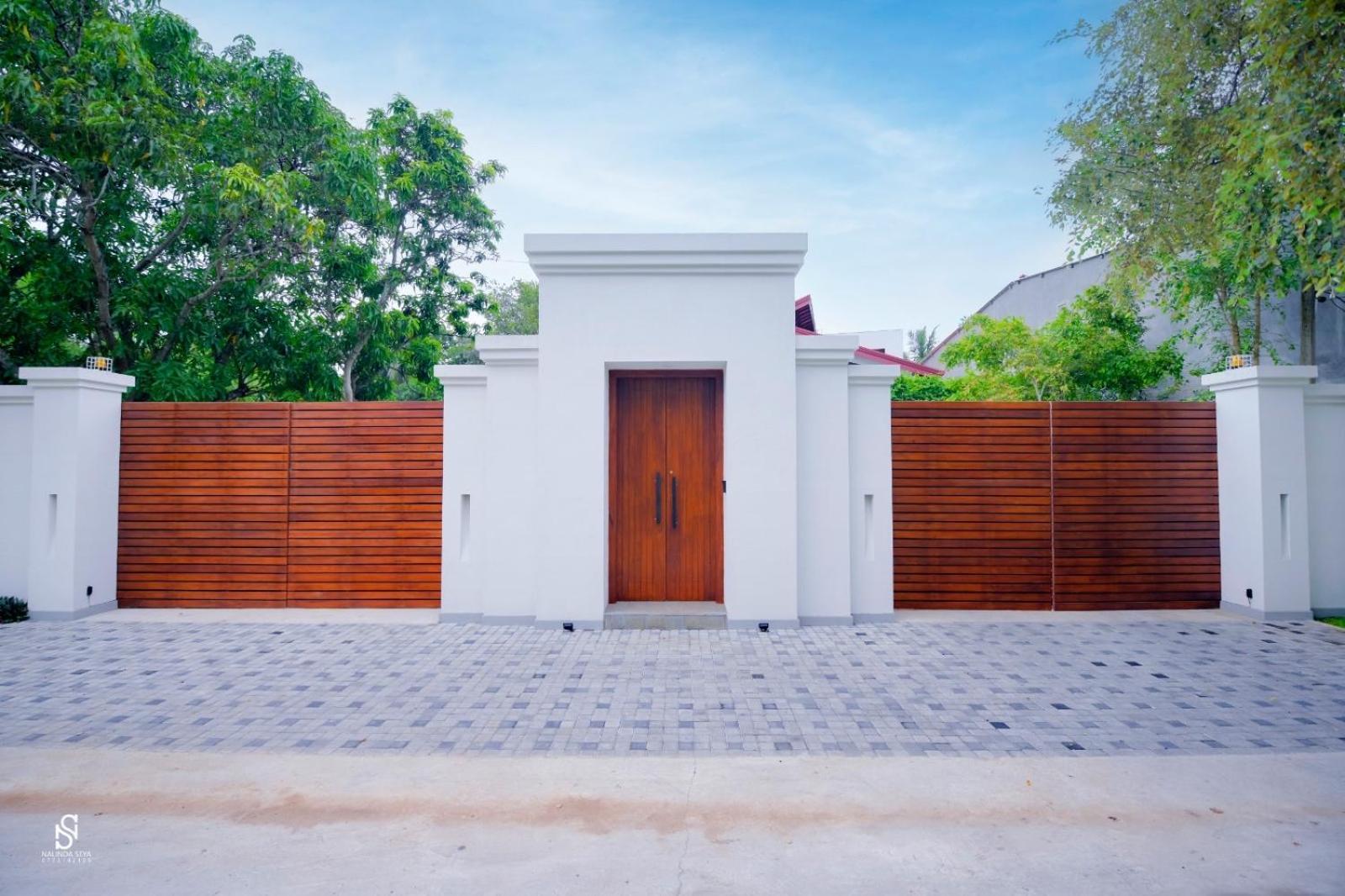 Livin Lush Luxury Retreat Hotell Anuradhapura Exteriör bild